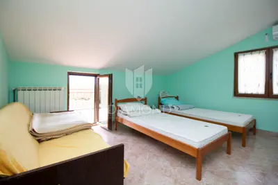 Apartmanska kuća sa 4 stana nedaleko od Poreča - 20