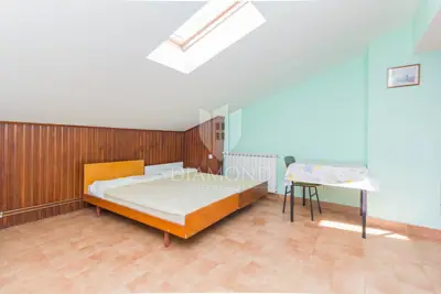 Apartmanska kuća sa 4 stana nedaleko od Poreča - 17