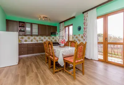 Apartmanska kuća sa 4 stana nedaleko od Poreča - 5