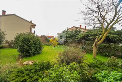 Haus 300 m², Škatari - ruhige Lage nahe Pula