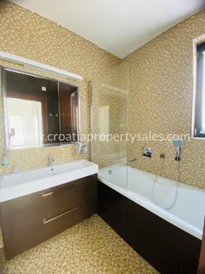 Kuća, Brač, 182 m², 900 000 € - 9