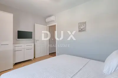 Villa 180 m², Štinjan - Pool und Sonnenterrasse - 15