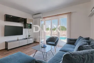 Villa 180 m², Štinjan - Pool und Sonnenterrasse - 6