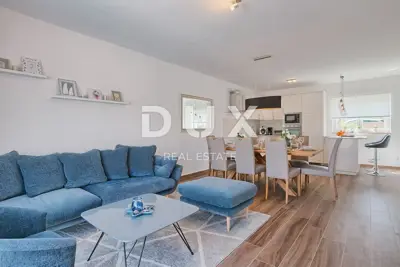 Villa 180 m², Štinjan - Pool und Sonnenterrasse - 5