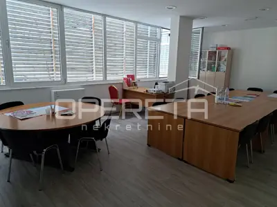 Gewerbeimmobilie zur Miete in Grad, 350 m² - 2
