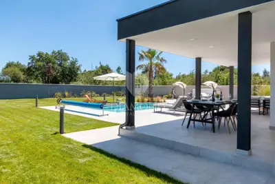 House 70 m², Ližnjan - heated pool and grounds 1,118 m² - 3