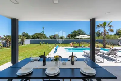 House 70 m², Ližnjan - heated pool and grounds 1,118 m² - 5