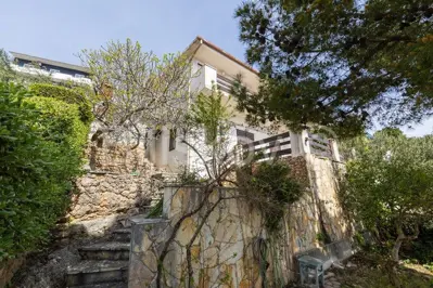 Marušići, prodaja, kuća sa dva apartmana, pogled na more - 2