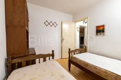 Marušići, prodaja, kuća sa dva apartmana, pogled na more - 20