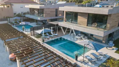 Villa 280 m², Baška auf der Insel Krk - 4 Zimmer, Pool - 14