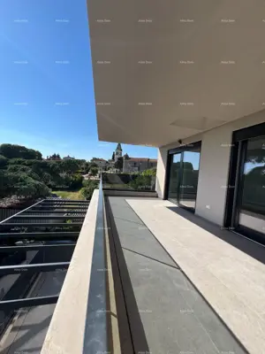 Apartment 125 m², Tar, luxurious two-story apartment with sea view
