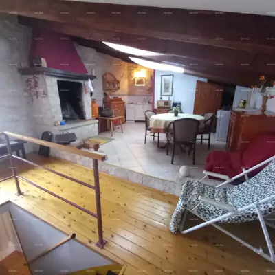 Prostrana kuća u Marčani s tri kata i vrtom-prodaja. - 13