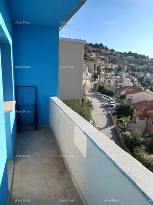 Rabac – stan s pogledom na more, 3 sobe, dvije terase - 9