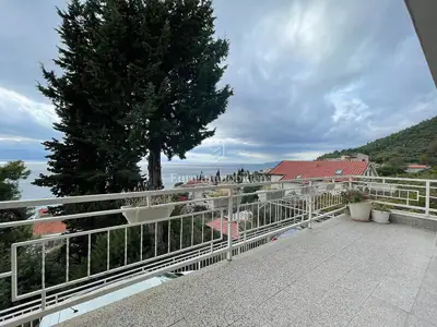 Kuća 250 m², Brist - panoramski pogled na more i otoke - 3