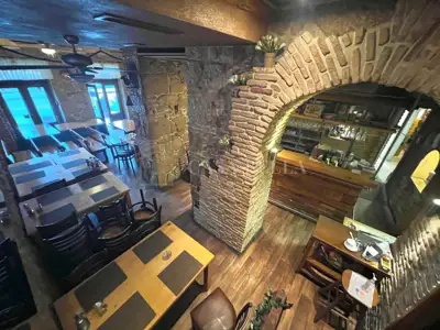 Ugostiteljski objekt 85 m², Crikvenica - terasa i 30 mjesta - 2