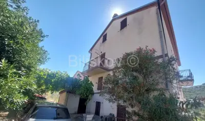 Kuća 316 m², Kali, centar i 200 m od mora