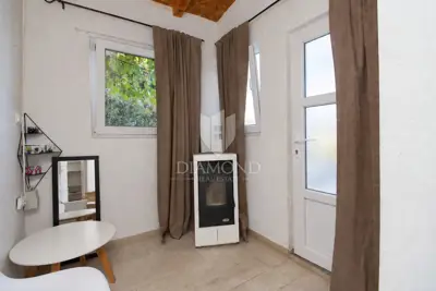 Etaža kuće 90 m², Oprić - bazen i pogled na more - 11