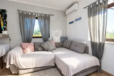 Etaža kuće 90 m², Oprić - bazen i pogled na more - 15