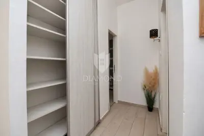 Etaža kuće 90 m², Oprić - bazen i pogled na more - 9
