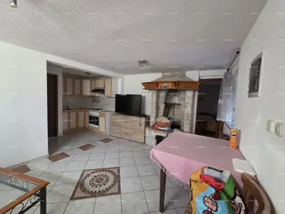House 168 m², Ližnjan - quiet location and yard - 7