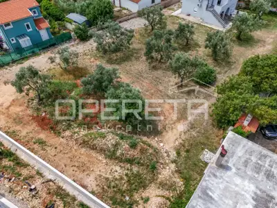 Građevinsko zemljište 778 m², Peroj - miran dio blizu mora - 3