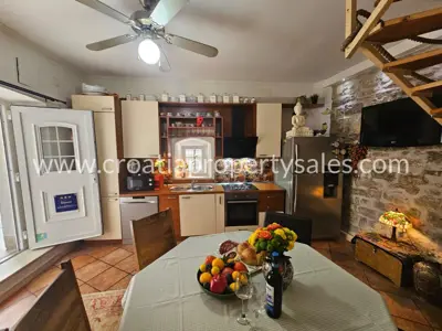 Kuća 150 m², Kaštela - centar, 50 m od mora - 12
