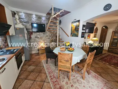 Kuća 150 m², Kaštela - centar, 50 m od mora - 5