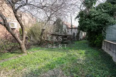 Donja Dubrava, Zagreb, Donja Dubrava, Baugrundstück mit altem - 2