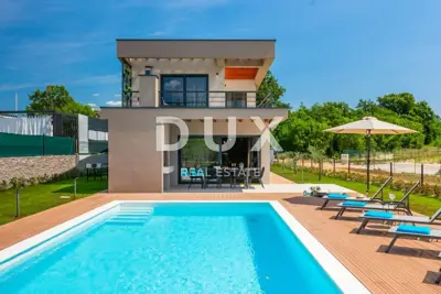 Villa 272 m², Svetvinčenat - beheizter Pool