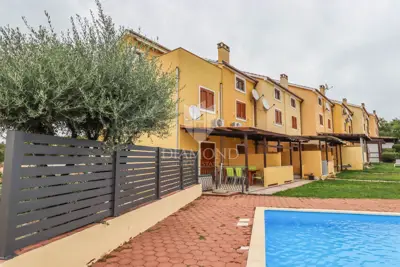 Wohnung zum Kauf in Poreč, 68 m²
