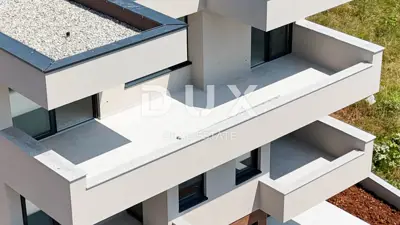 Penthouse 123 m², Jakišnica - bay view - 8