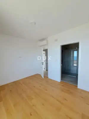 Penthouse 123 m², Jakišnica - bay view - 18