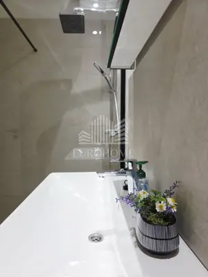 ZADAR, Bulevar- Moderan novodizajniran stan, dugorocno 90 m² - 15