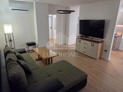 ZADAR, Bulevar- Moderan novodizajniran stan, dugorocno 90 m² - 2