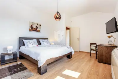 Haus zum Kauf in Veprinac, 200 m² - 20