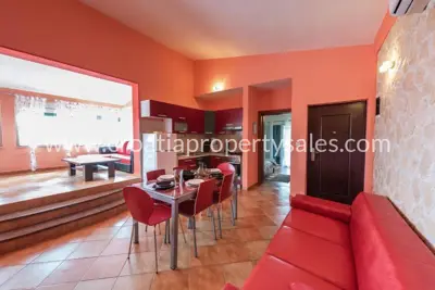 Apartmenthaus 570 m², Trogir - 6 Wohnungen in Meeresnähe - 6