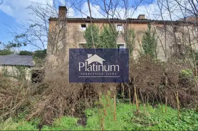 Istria, Bale surroundings, attractive estate with great potential