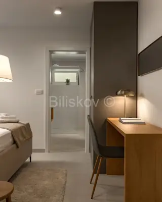 Vila 150 m², Splitska na Braču, bazen i mirna lokacija - 14