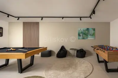 Vila 150 m², Splitska na Braču, bazen i mirna lokacija - 20