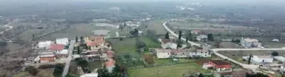 Odlično gradevinsko zemljište, u blizini Vodnjana u pravcu Juršića.