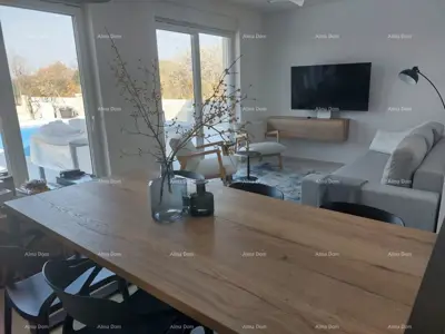 Kuća 130 m², Svetvinčenat - grijani bazen i terasa - 12