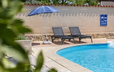 Kuća 160 m², Žbandaj kod Poreča, mirna lokacija i privatnost - 2