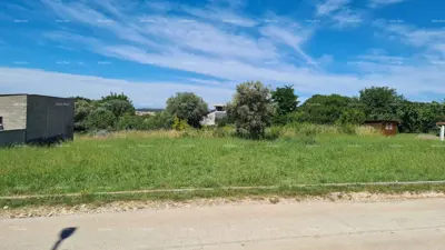 Građevinsko zemljište 600 m², Medulin, miran i uređen dio