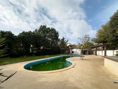 House for sale in Banjole, 500 m² - 8