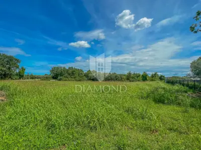 Building plot 4,128 m², Novigrad surroundings - investment