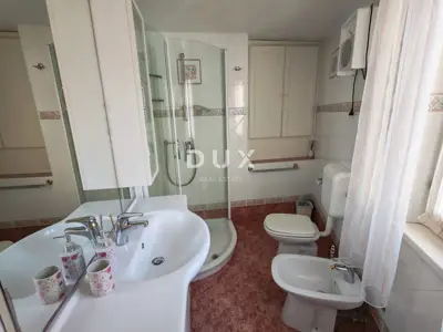 Apartment 75.4 m², Rovinj - old town, sea view - 11