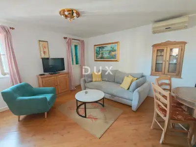 Apartment 75.4 m², Rovinj - old town, sea view