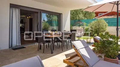 Istria, Poreč surroundings - modern semi-detached house with pool - 9