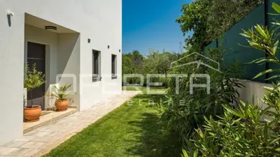 Istria, Poreč surroundings - modern semi-detached house with pool - 10