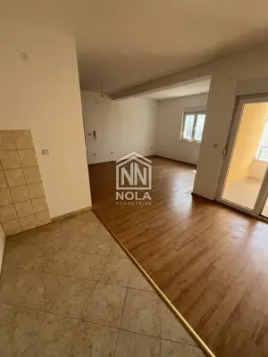 Stan 61 m², Vodice - 2 spavaće sobe i terasa - 4